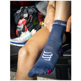 Compressport Pro Racing Socks V4.0 Run High Indigo Magenta