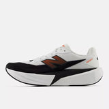Tenis New Balance Hombre Running FuelCell Rebel V5 - White/Neo Flame