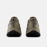 Tenis New Balance Hombre Trail - Hierro V9 - Arid Stone