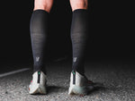 Compressport Calfs R2 Oxygen Black Edition 2023