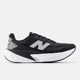Tenis New Balance Mujer Running FuelCell Rebel V5 - Black/White/Silver Metallic