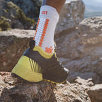 Compressport Pro Racing Socks V4.0 Trail Crew Alloy/Orengeade